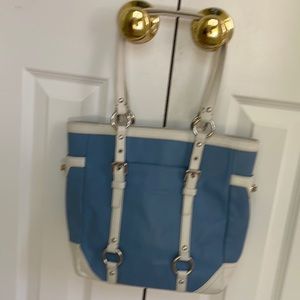 Coach summer shoulder bag